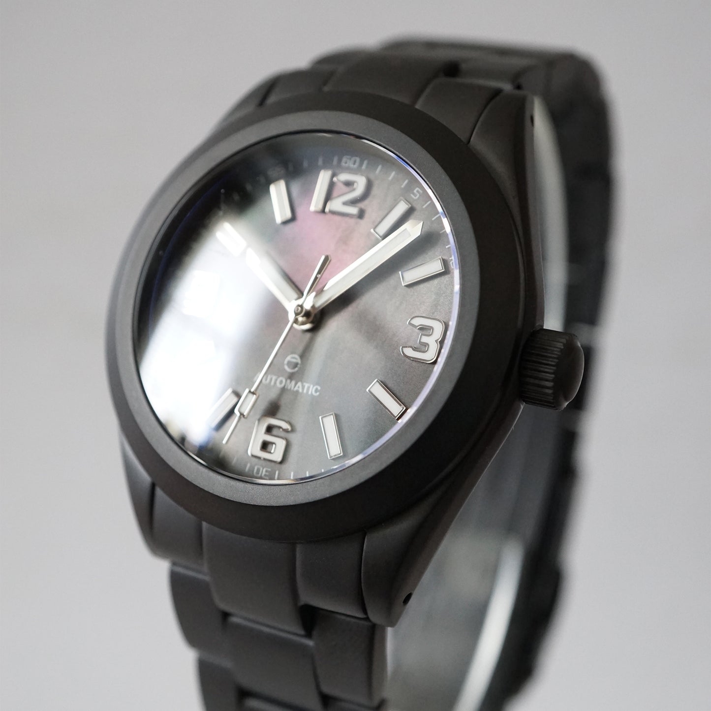 A4 Legacy X 37 Black MoP