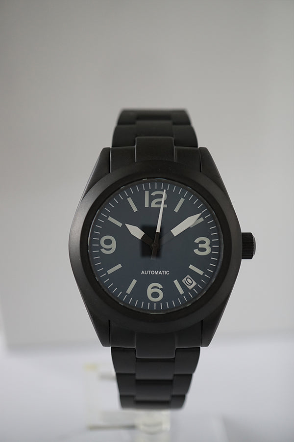 A4 Legacy Pilot 37 Black