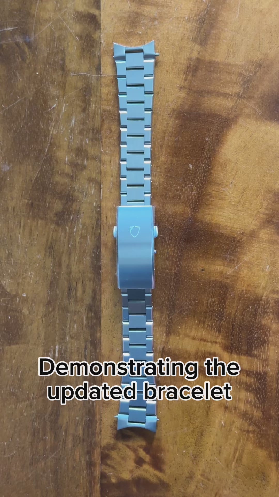 video of watch bracelet