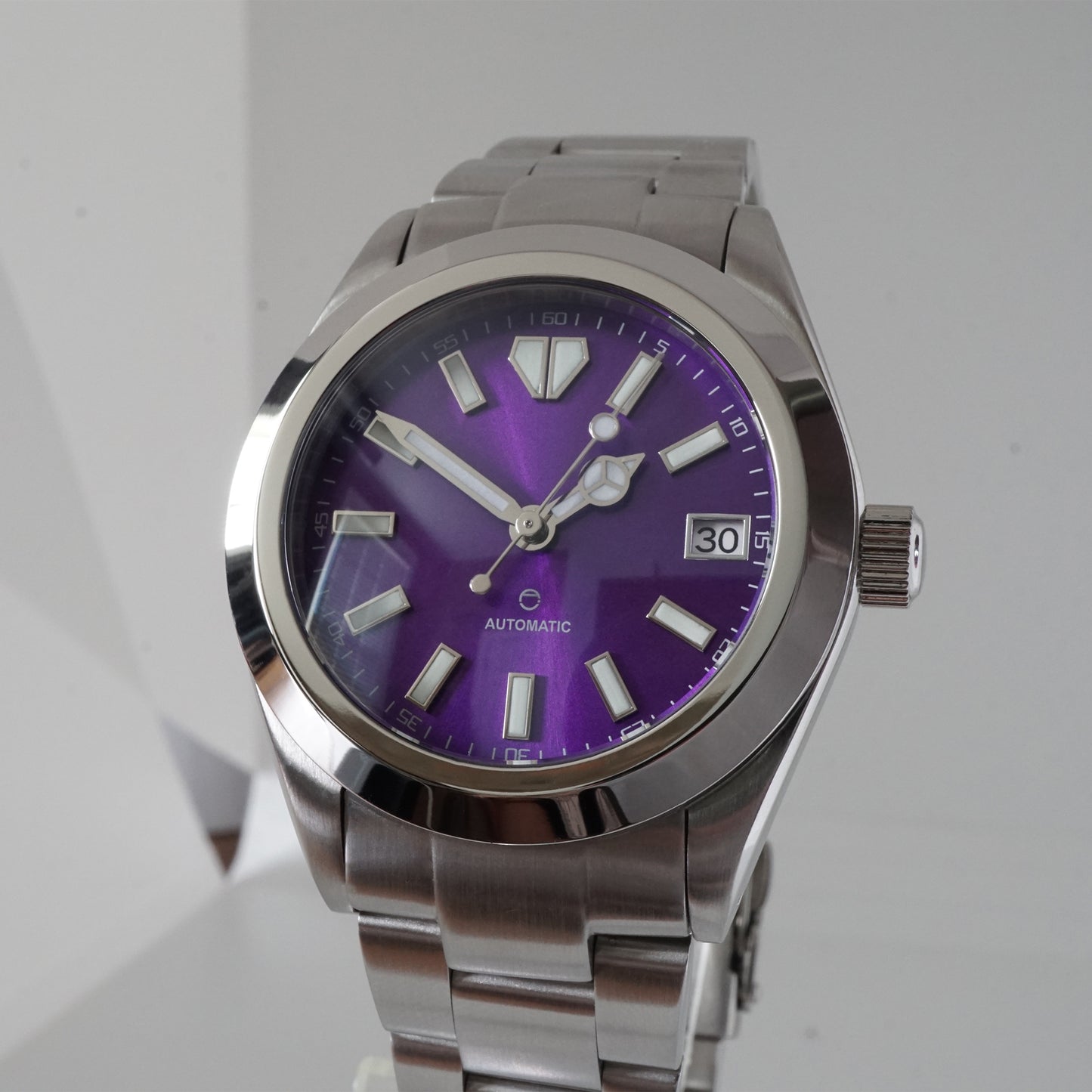 A4 Legacy Standard 37 Purple Sunburst