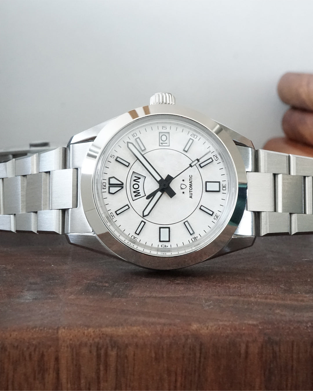 A5 Legacy X - White Snowflake (Pre-Order)