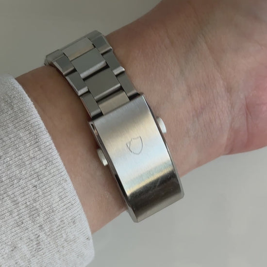 video of black watch - wrist roll