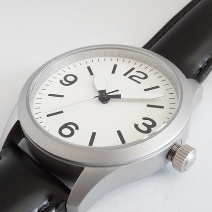 Q9 Origin 38 White Pilot (Lumed Dial)